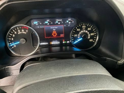 Used 2016 Ford F150 Platinum w/ Technology Package AWD/4WD image 9