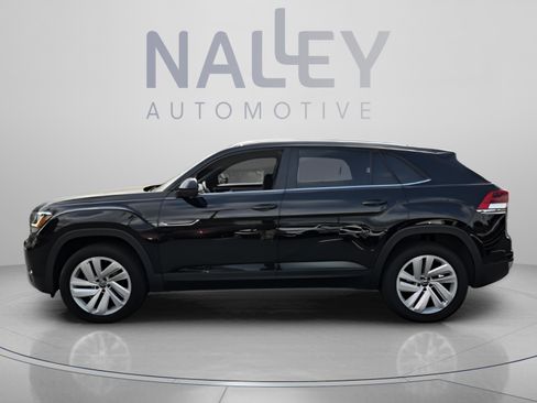 Used 2023 Volkswagen Atlas Cross Sport SE FWD image 2