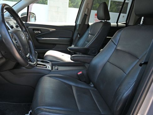 Used 2018 Honda Ridgeline RTL image 12