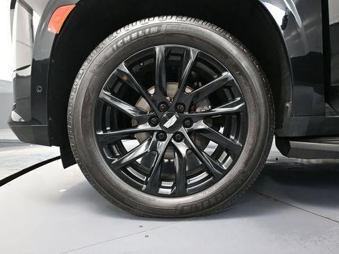 Used 2021 Cadillac Escalade Sport w/ LPO, Illumination Package AWD/4WD image 12