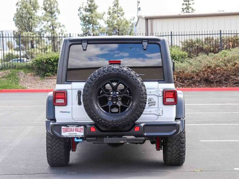 Used 2024 Jeep Wrangler Unlimited AWD/4WD image 6