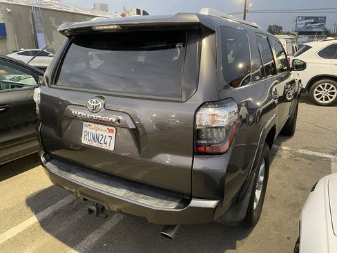 Used 2016 Toyota 4Runner SR5 image 10