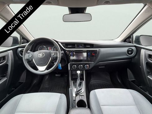 Used 2018 Toyota Corolla L image 18