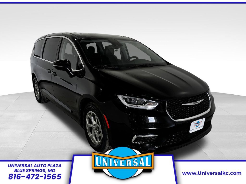 Used 2024 Chrysler Pacifica Limited FWD 360° Tour