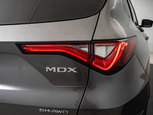 Certified 2024 Acura MDX SH-AWD w/ Technology Package image 9