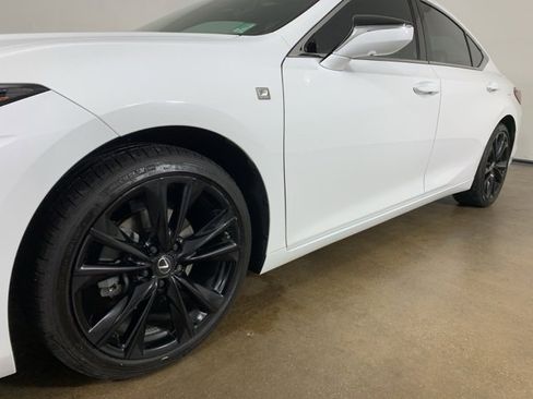 Used 2023 Lexus ES 350 F Sport w/ Accessory Package (Z2) image 2