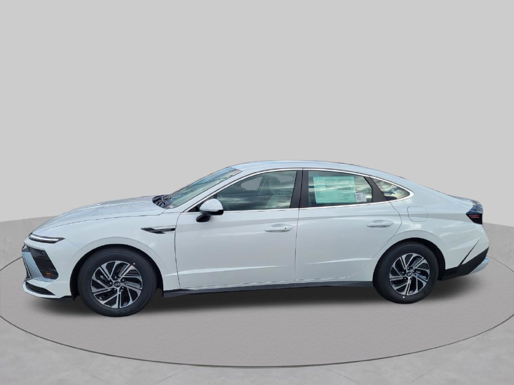 New 2026 Hyundai Sonata Blue FWD image 9