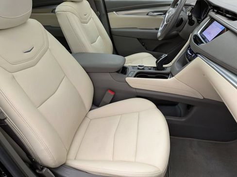 Certified 2023 Cadillac XT5 Premium Luxury w/ LPO, Floor Liner Package FWD image 27