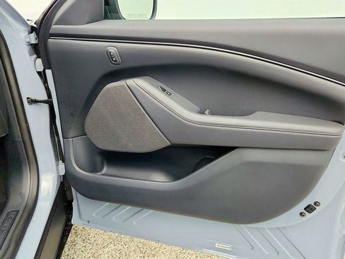 Used 2024 Ford Mustang Mach-E Select image 22