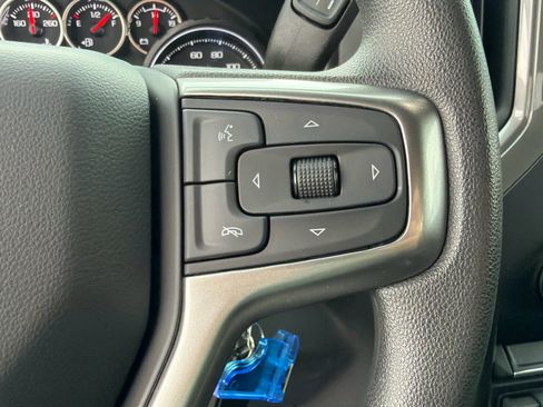 Used 2021 Chevrolet Silverado 1500 Custom w/ Custom Max Trailering Package AWD/4WD image 31