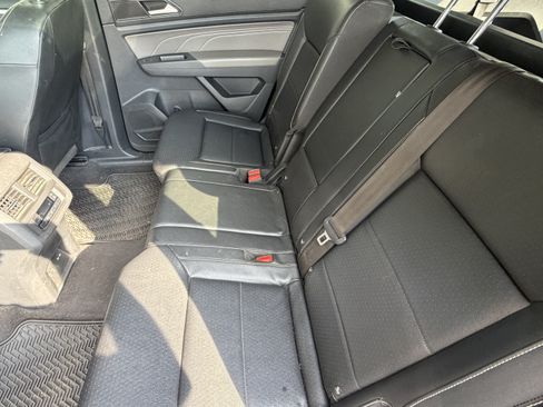 Used 2021 Volkswagen Atlas SE w/ Panoramic Sunroof Package FWD image 31