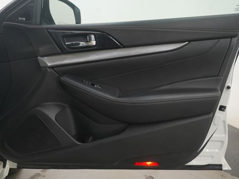 Used 2018 Nissan Maxima 3.5 SL image 9