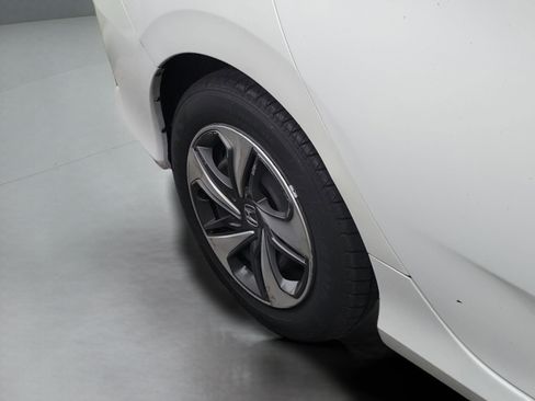 Used 2019 Honda Civic LX image 21