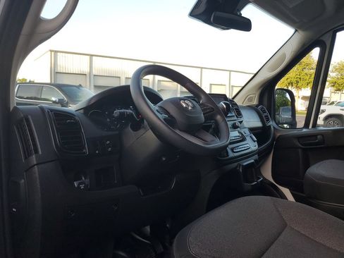 Used 2025 RAM ProMaster 2500 w/ U-Haul Equipment Group FWD image 14