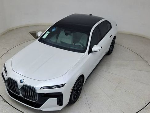 Used 2025 BMW 740i xDrive 740i xDrive image 77