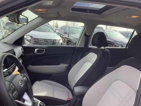 Certified 2026 Hyundai Venue SEL image 17
