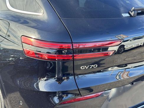 Certified 2026 Genesis GV70 2.5T Advanced image 5