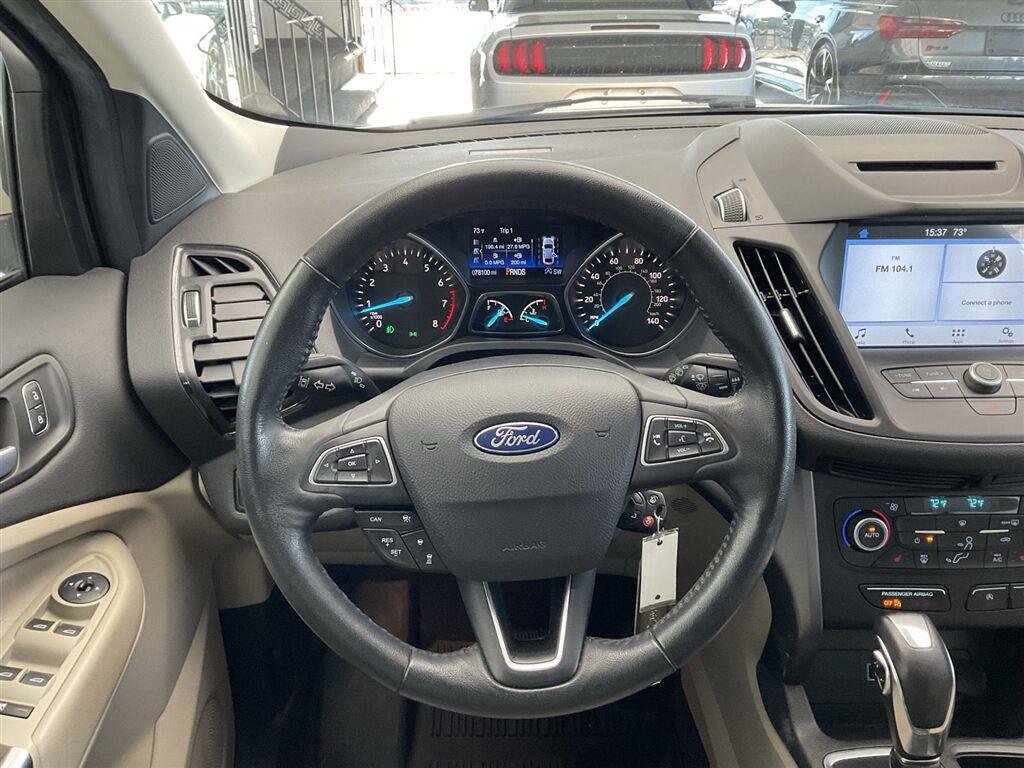 Used 2018 Ford Escape SEL w/ Ford Safe & Smart Package AWD/4WD image 20