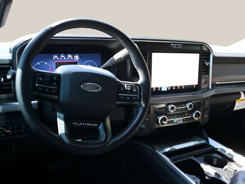 Used 2025 Ford F350 Platinum w/ FX4 Off-Road Package AWD/4WD image 19