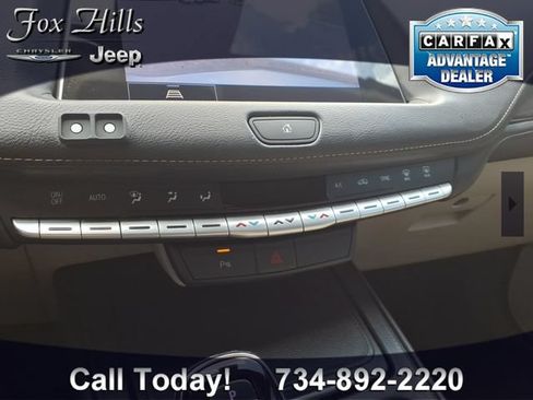 Used 2023 Cadillac XT4 Luxury FWD image 21
