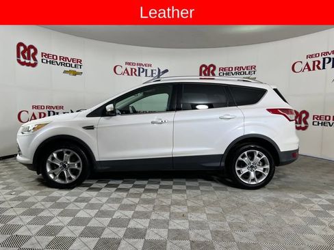 Used 2016 Ford Escape Titanium FWD image 4