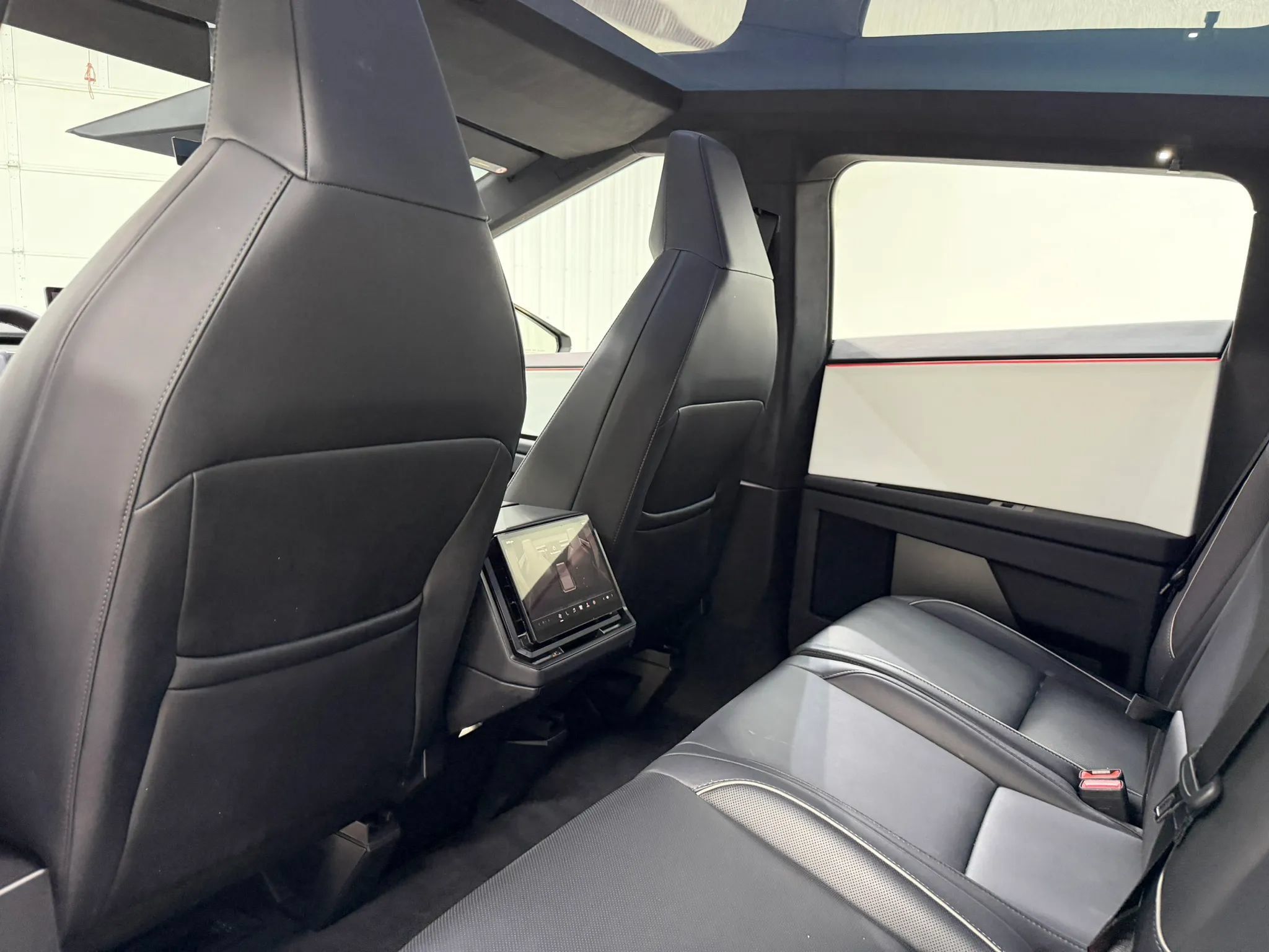 Used 2024 Tesla Cybertruck Cyberbeast AWD/4WD image 16