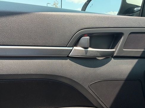 Used 2020 Hyundai Elantra Value Edition w/ Cargo Package (C1) FWD image 27