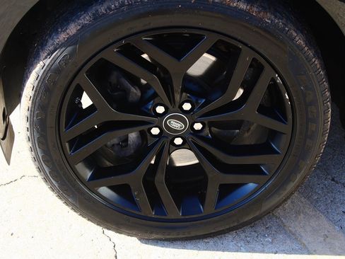 Used 2020 Land Rover Range Rover Evoque SE image 5