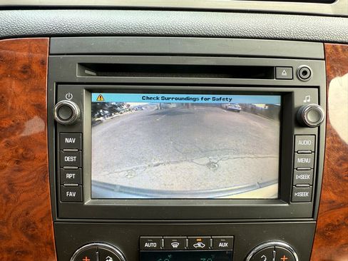 Used 2008 Chevrolet Suburban LTZ w/ LTZ Preferred Equipment Group image 34