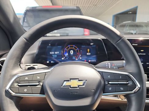 Certified 2026 Chevrolet Equinox LT FWD image 18