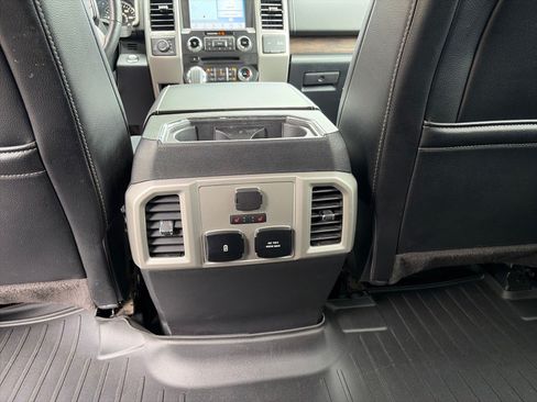 Used 2018 Ford F150 Lariat w/ Equipment Group 502A Luxury AWD/4WD image 12