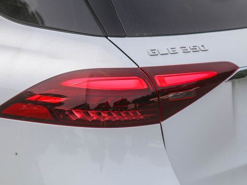 New 2026 Mercedes-Benz GLE 350 4MATIC image 8