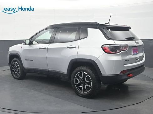 Used 2025 Jeep Compass Trailhawk AWD/4WD image 5