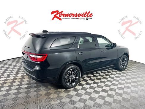 Used 2024 Dodge Durango SXT w/ SXT Blacktop Group image 7