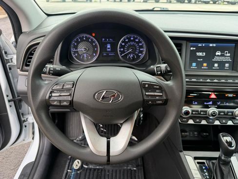 Used 2020 Hyundai Elantra SEL w/ Cargo Package (C1) FWD image 24