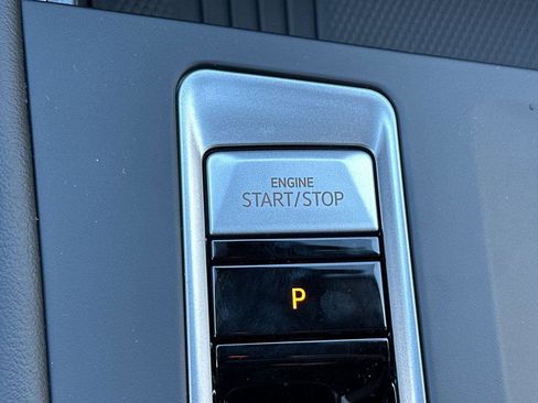 New 2026 Volkswagen Atlas SE image 22