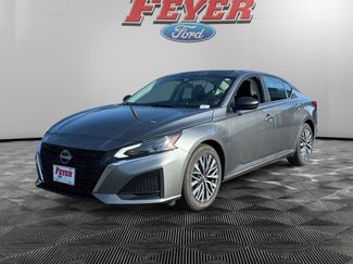 Used 2024 Nissan Altima 2.5 SV FWD video 1