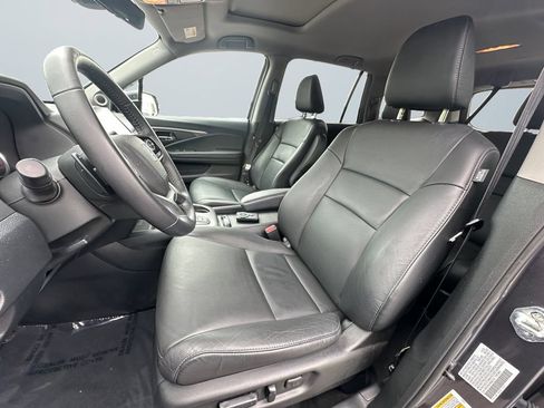 Used 2022 Honda Pilot Special Edition image 9