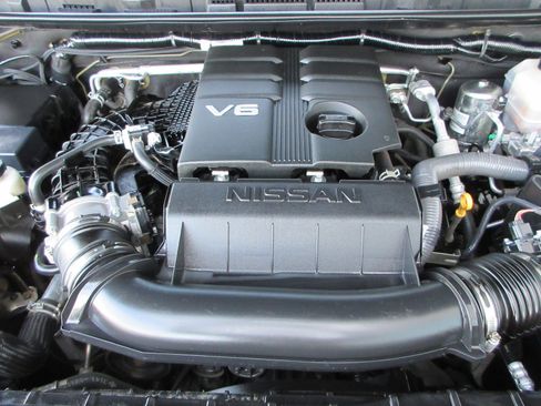 Used 2022 Nissan Frontier PRO-4X w/ Pro-4X Premium Package image 52