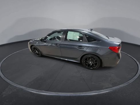 Used 2023 Honda Civic Sport image 6