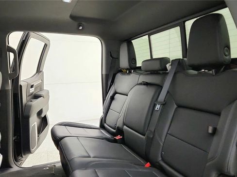 Used 2023 GMC Sierra 1500 SLT w/ SLT Premium Plus Package AWD/4WD image 33