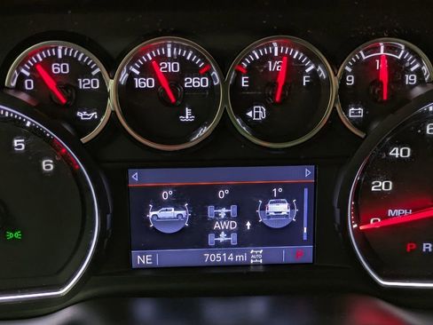 Used 2020 Chevrolet Silverado 1500 LT w/ All-Star Edition AWD/4WD image 27