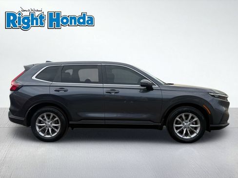 Used 2025 Honda CR-V EX image 9