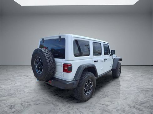 Used 2023 Jeep Wrangler Unlimited Rubicon 4xe w/ Cold Weather Group AWD/4WD image 7
