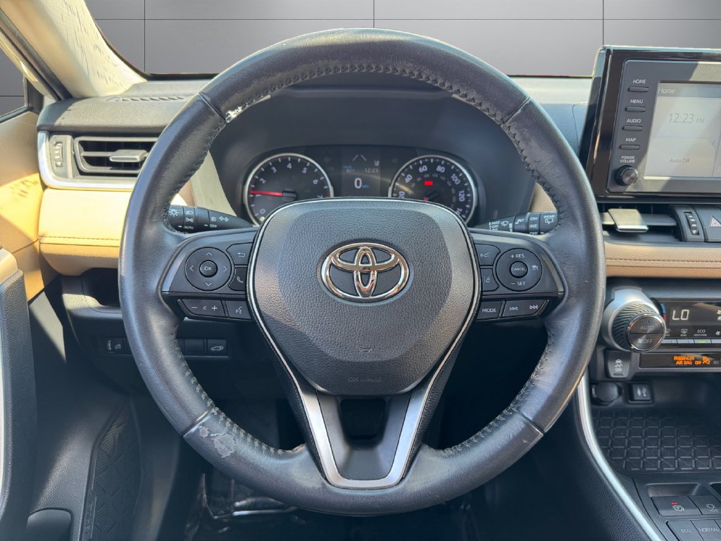 Certified 2019 Toyota RAV4 XLE Premium FWD image 13