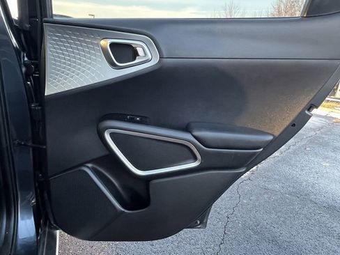 Used 2020 Kia Soul X-Line image 19