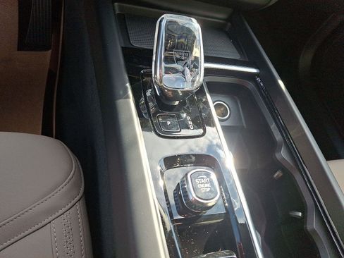 New 2026 Volvo XC60 B5 Plus w/ Protection Package Premier image 10