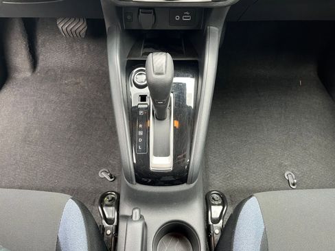 Used 2025 Nissan Versa SV w/ Trunk Package image 39