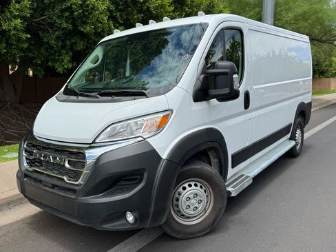 Used 2025 RAM ProMaster 2500 w/ U-Haul Equipment Group FWD image 46