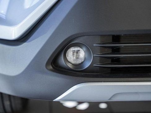 Used 2026 Toyota Corolla Cross XSE image 13